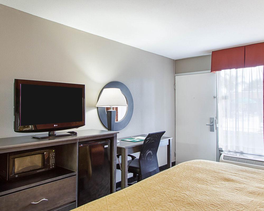 Motel 6-La Place, La Ngoại thất bức ảnh